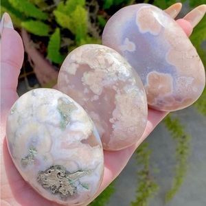 High grade Flower Agate palm stones